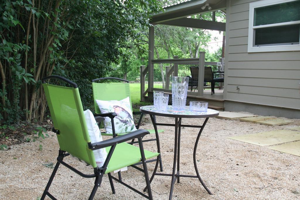 Bear Creek Cottage Manchaca Exterior photo