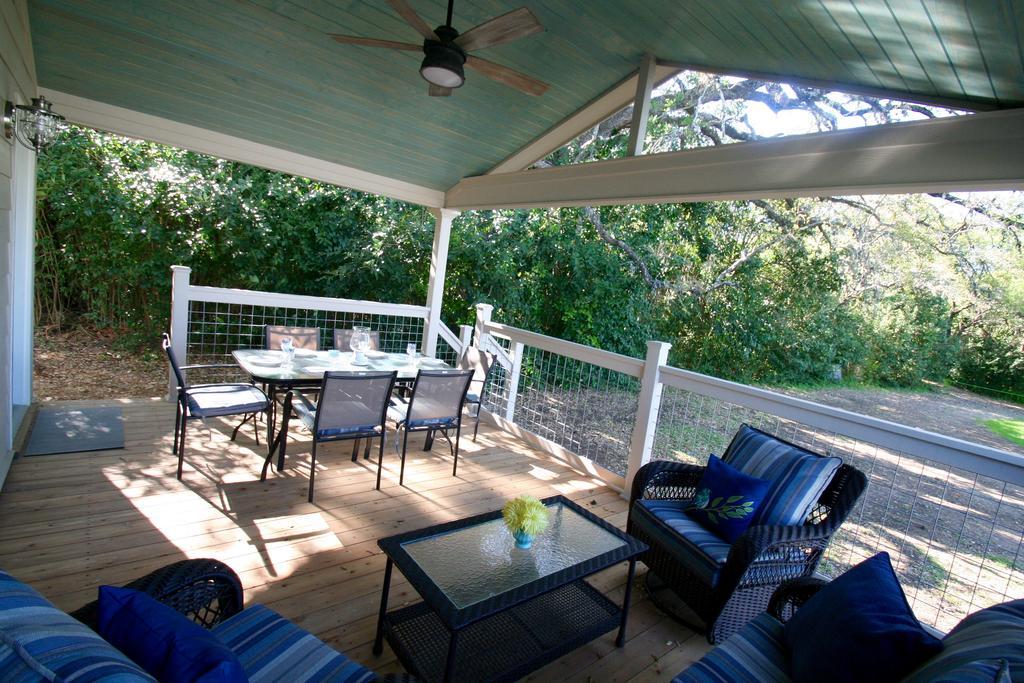 Bear Creek Cottage Manchaca Exterior photo